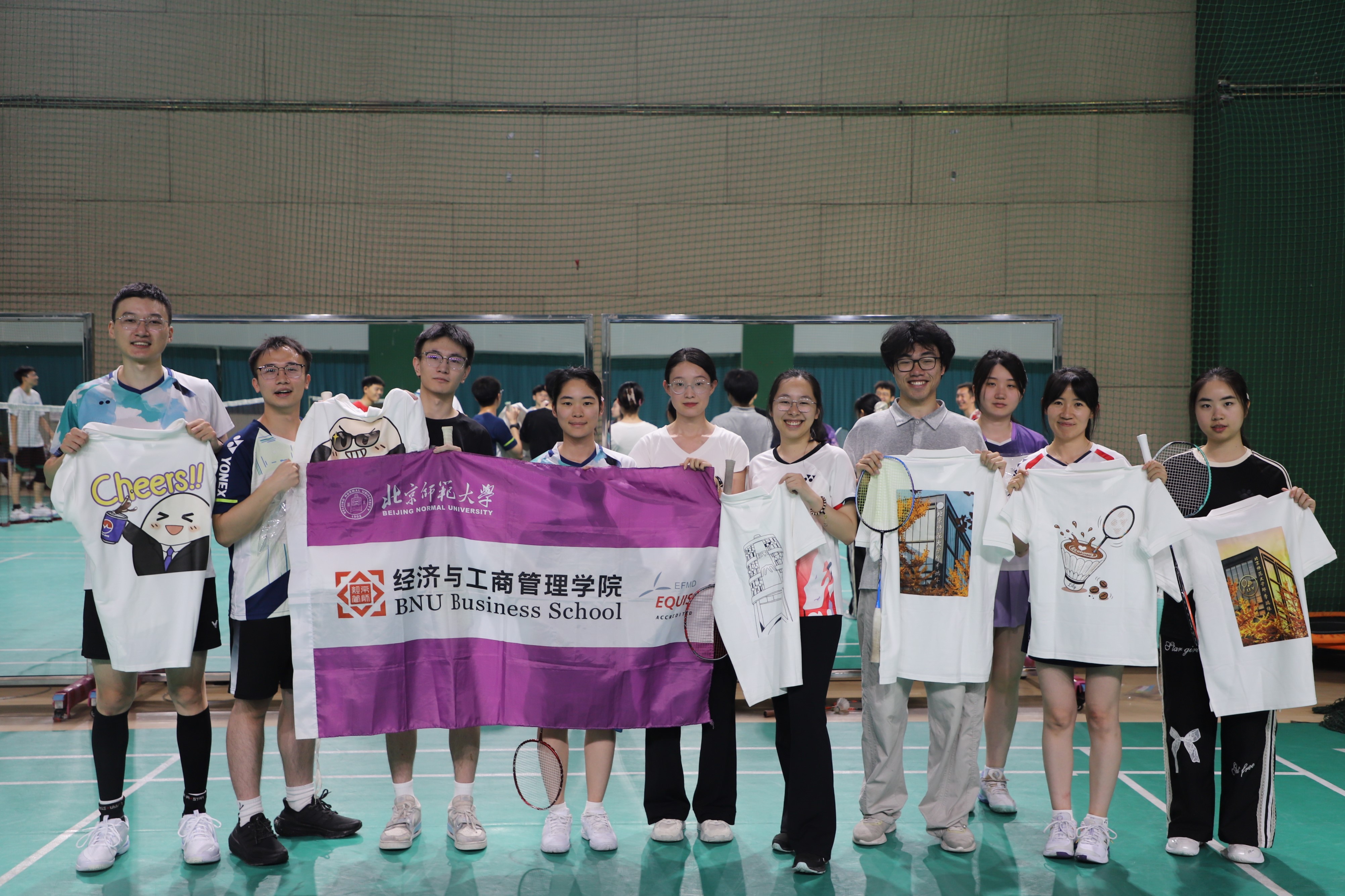 7.羽毛球队.JPG